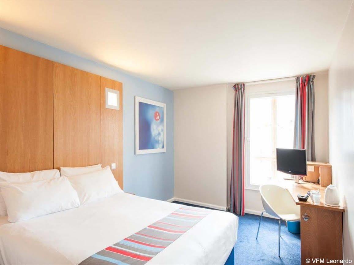 Ramada Encore Γιορκ Εξωτερικό φωτογραφία